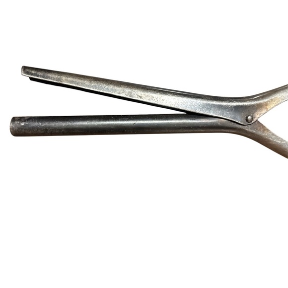 Spring Wooden Handles Non-Electric Hair Curler Antique - Picture 4 of 4